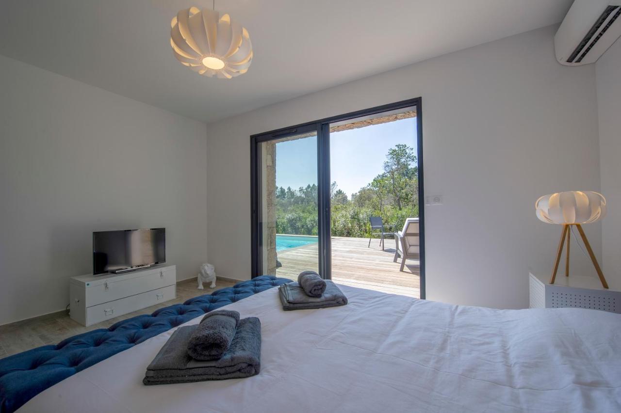 Villa Calme Luxueuse Et Proche Plage Saint-Cyprien Lecci Exterior photo